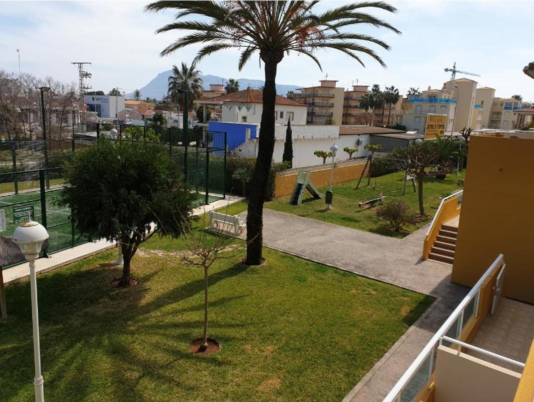 Estupendo apartamento a 100m playa de Denia. Exterior foto