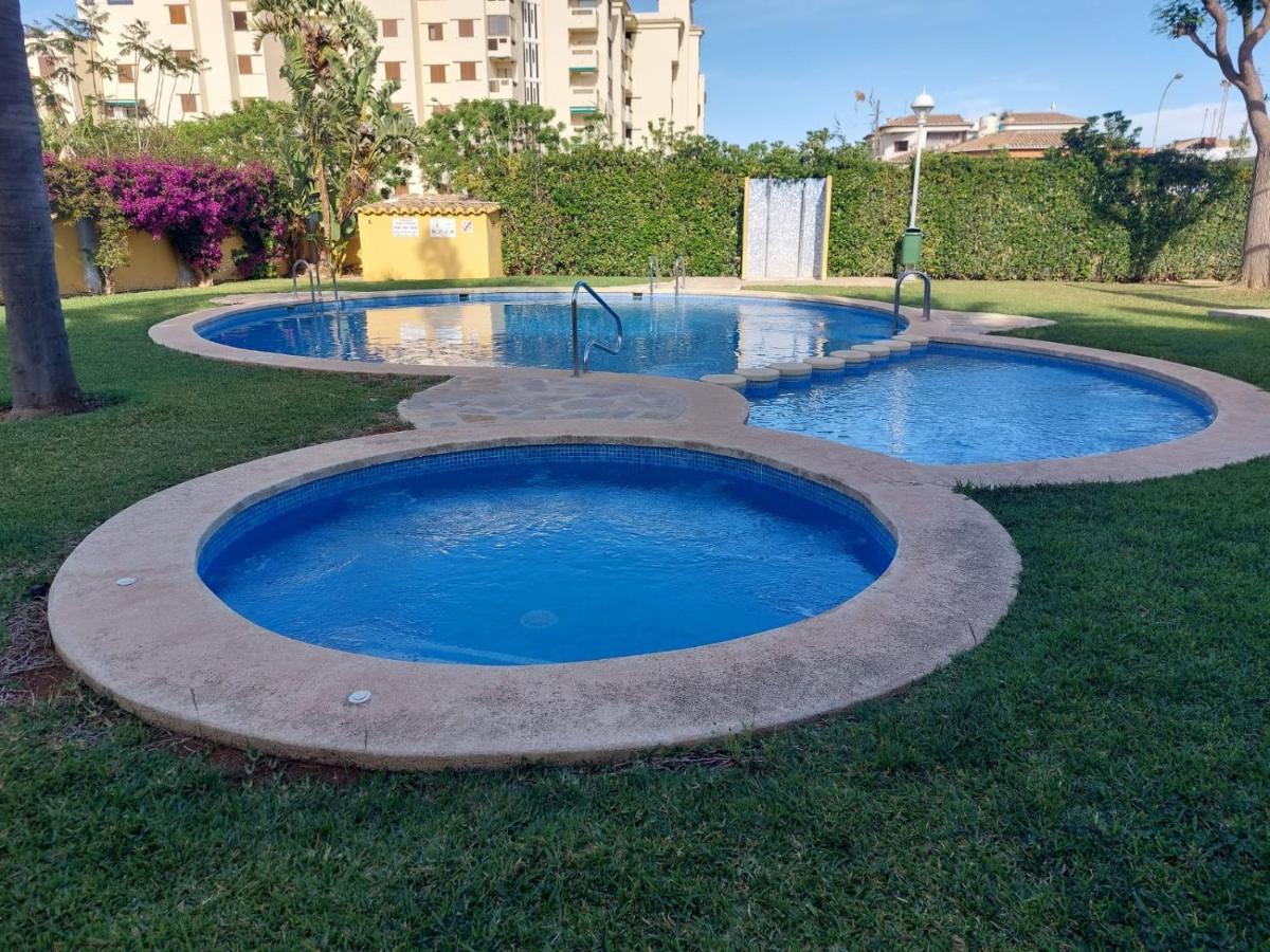Estupendo apartamento a 100m playa de Denia. Exterior foto